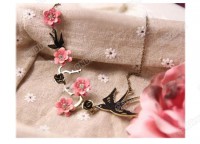 collar golondrina con rosas